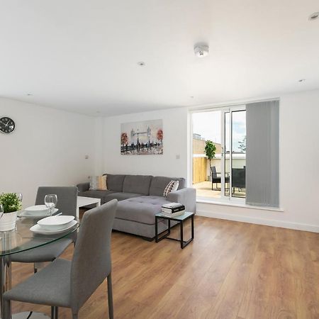 Skyvillion - 4 Bed Luxury Apartment With Balcony & Parking Enfield Exteriér fotografie