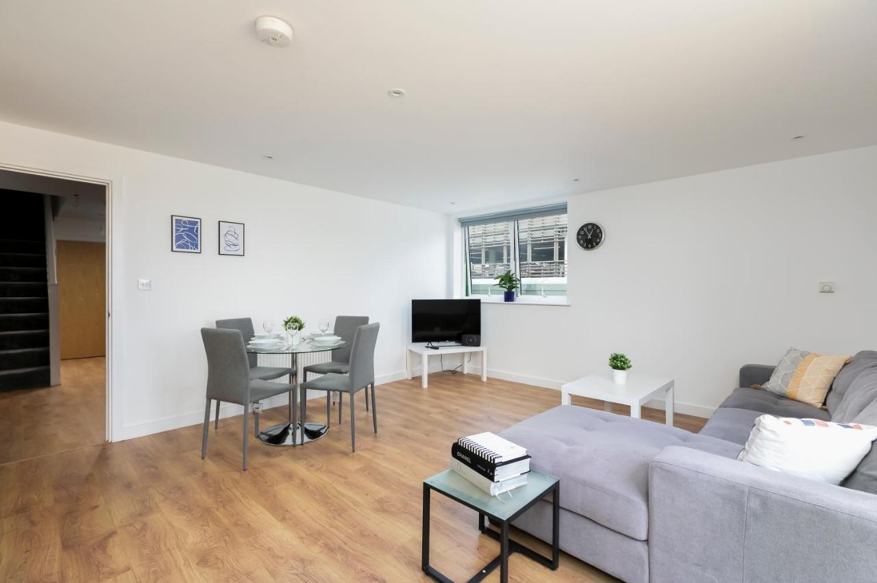 Skyvillion - 4 Bed Luxury Apartment With Balcony & Parking Enfield Exteriér fotografie